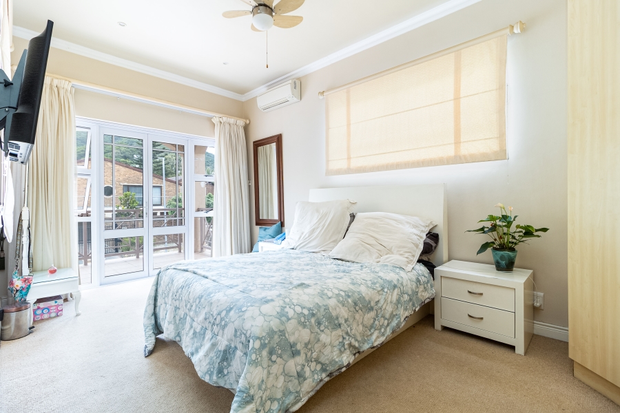 4 Bedroom Property for Sale in Northshore Western Cape